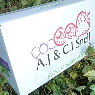 Snell Farm Logo